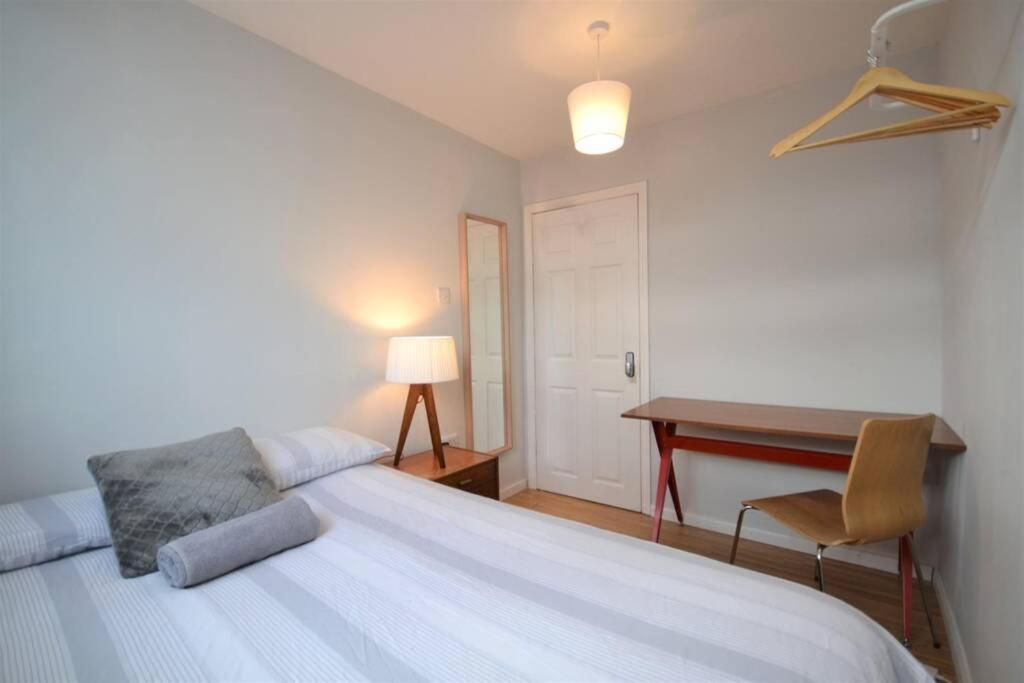 Stylish Budget 4 Bedroom Flat In Brick Lane Londra Esterno foto